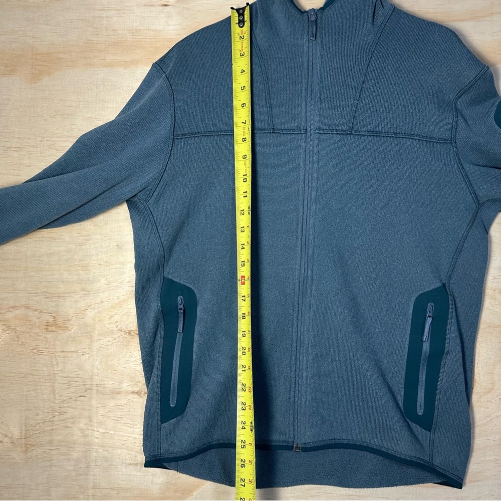 Arc`teryx Covert Cardigan Fleece Jacket LARGE Men's Outdoor Gorpcore Hiking Warm - Picture 8 of 12